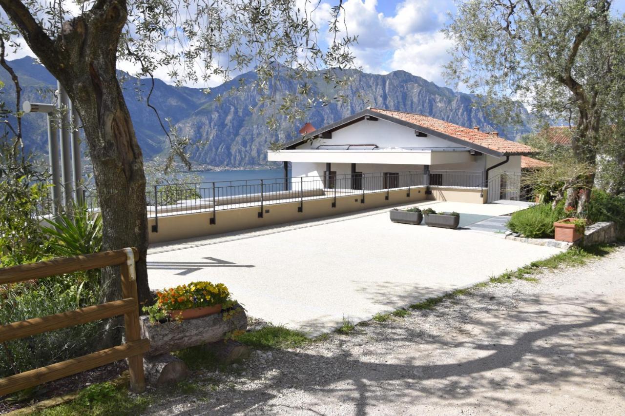 La Terrazza Sul Lago Μαλτσεζίνε Εξωτερικό φωτογραφία